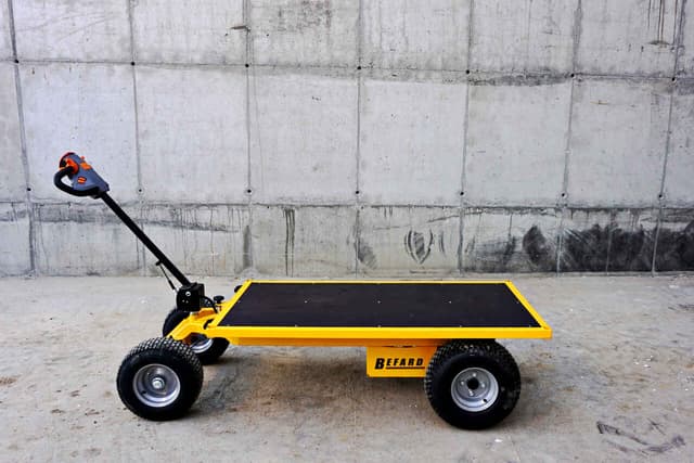 Transporter elektryczny na kołach UR800 BEFARD