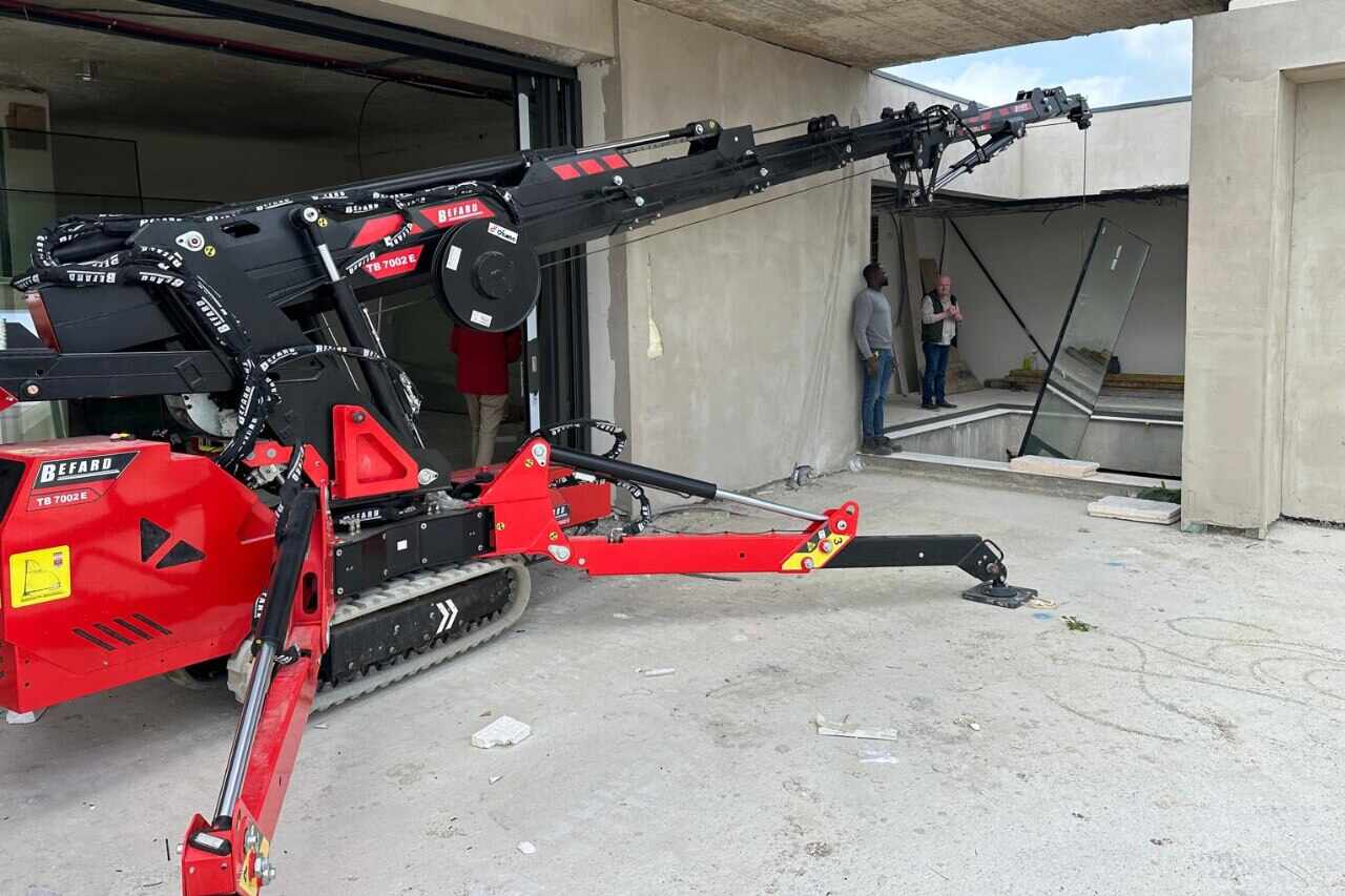 Mini żuraw TB7002