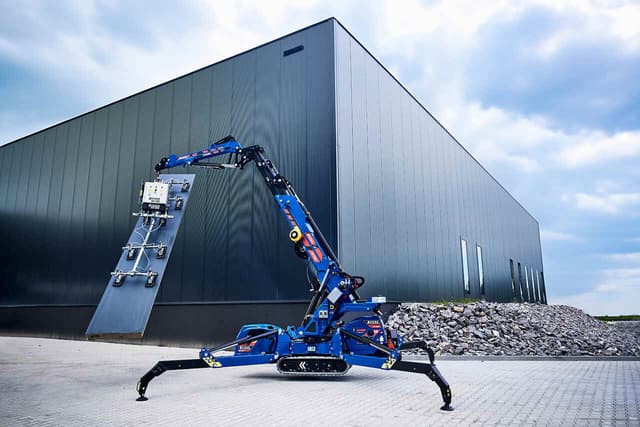 Gąsienicowy mini żuraw typu pająk BEFARD TB7002