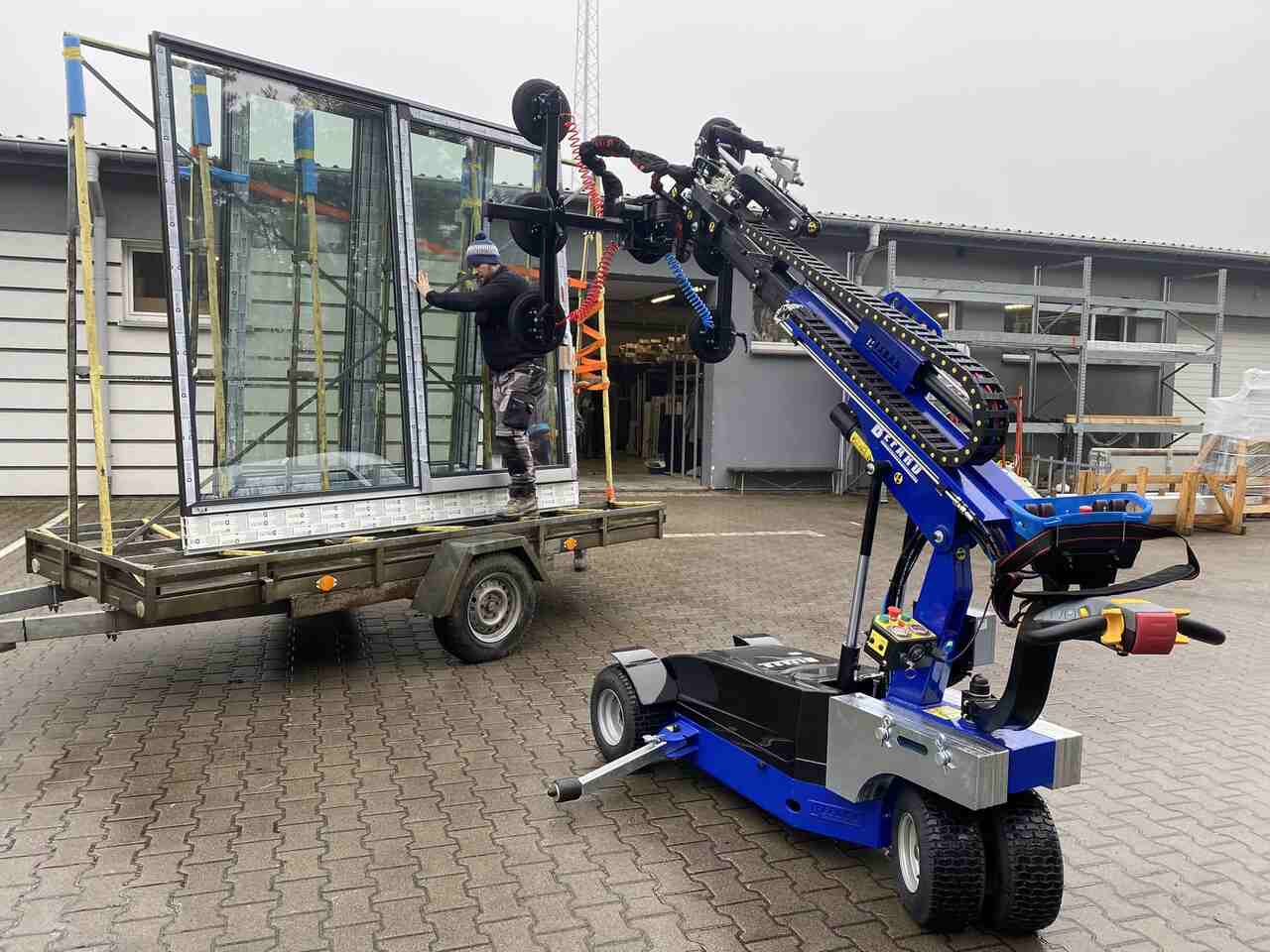 Manipulator próżniowy na kołach BEFARD XC600