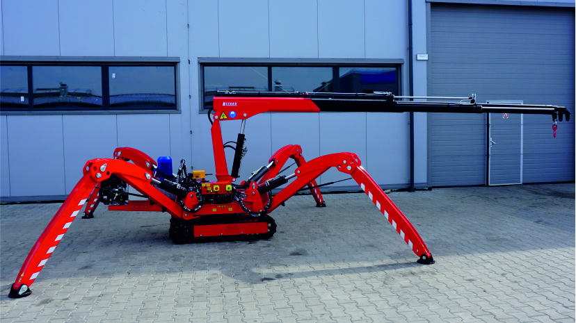 Mini crane on tracked chassis