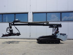 manipulator on tracked chassis used to assemble heavy glass and windows BEFARD